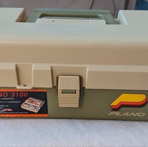 Vintage Plano 3100 USA 12" Plastic Tackle Box With Lift Up Tray